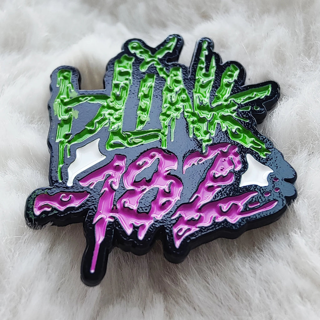 Rock Band Blink Enamel Pin Metal Brooch Lapel Badge Jewelry Accessories Collection Decoration